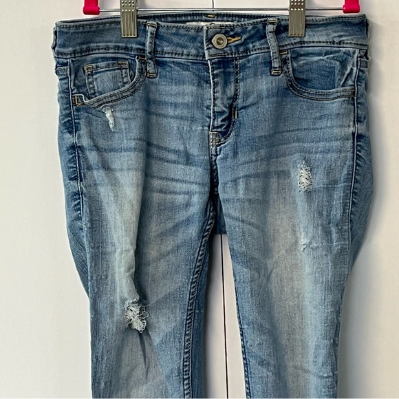 Women’s Hollister Factory Distressed Jeans. Size 0S W24 L29. - Picture 6 of 14